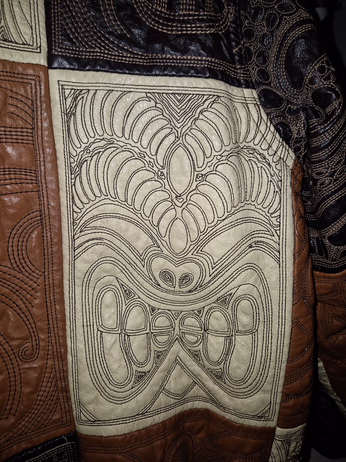 오리엔탈 패치워크 가죽 봄버 자켓 상품이미지7