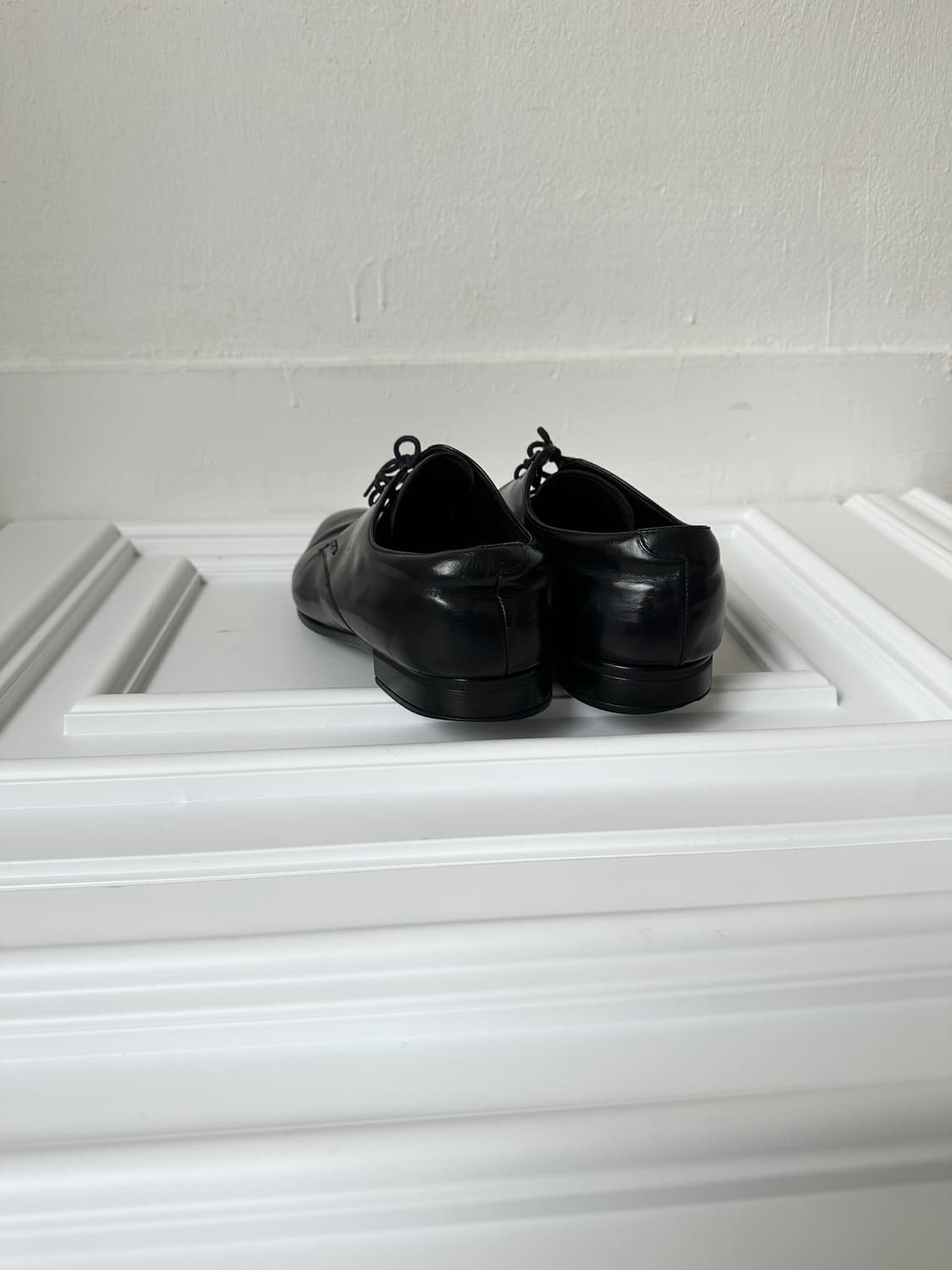 프라다 브러쉬드 레더 블랙 더비슈즈 상품이미지5