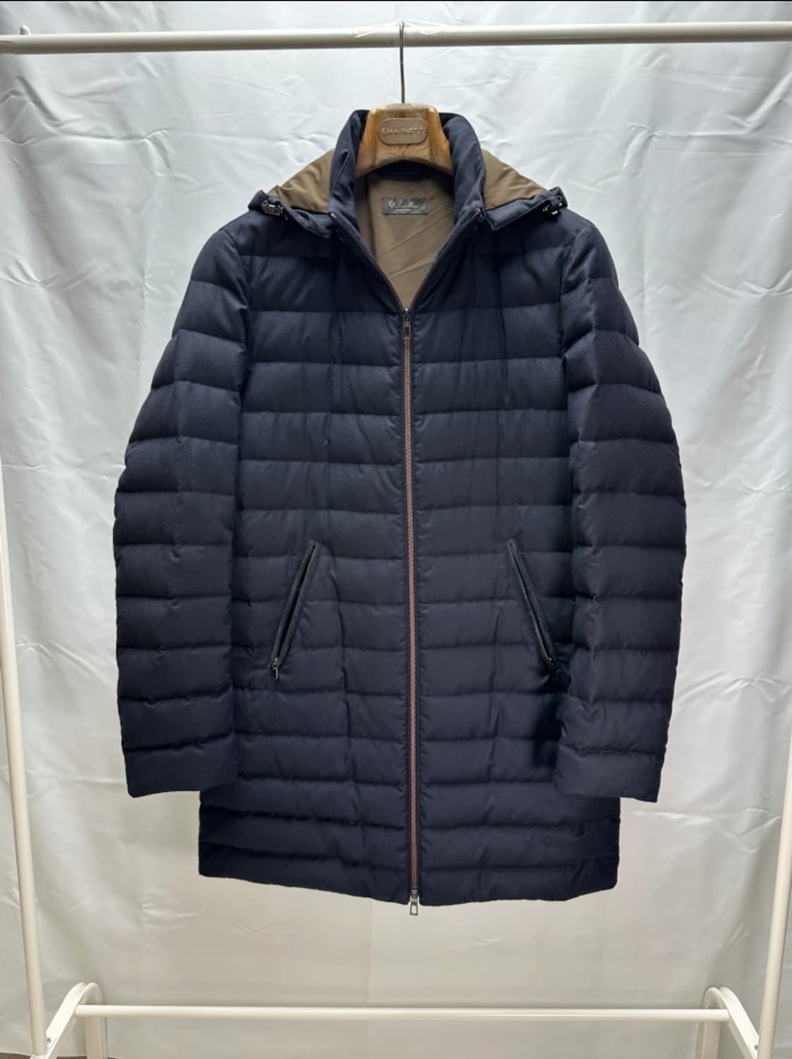 로로피아나 구스다운 울 롱패딩 M사이즈(100~105) 민트급 판매 상품이미지4