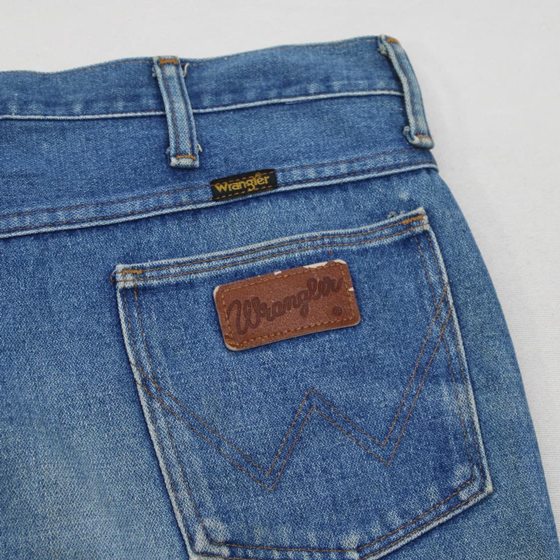 (착용컷) 80's Wrangler 945DEN 부츠컷 진 (32) 상품이미지9