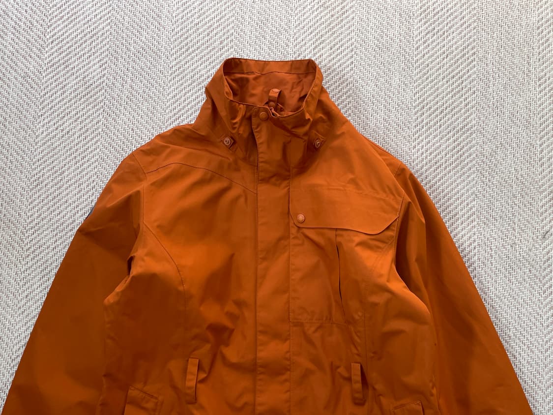 몽벨 고어텍스 테크니컬 벨티드 하드쉘 재킷 상품이미지3