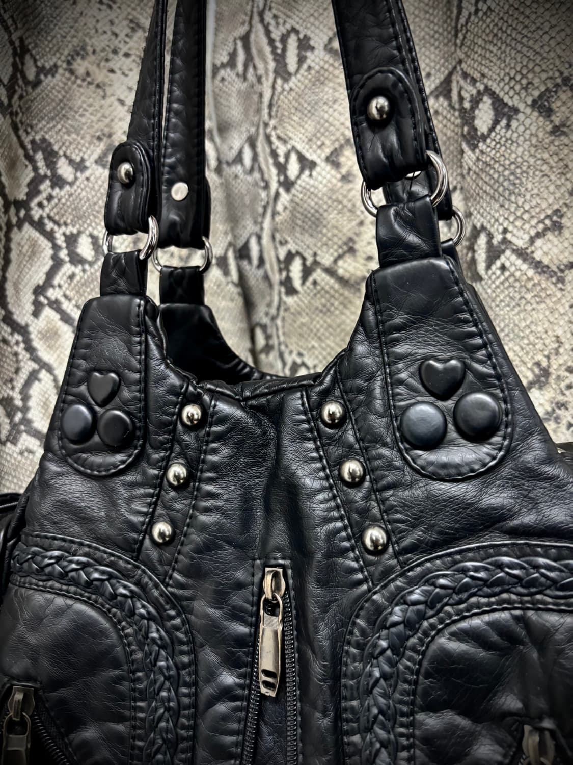 [BAG] 00‘s Rare Design Studded leather B 상품이미지9