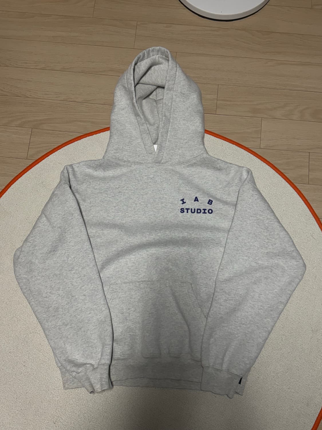 아이앱 스튜디오 후드티 상품이미지1