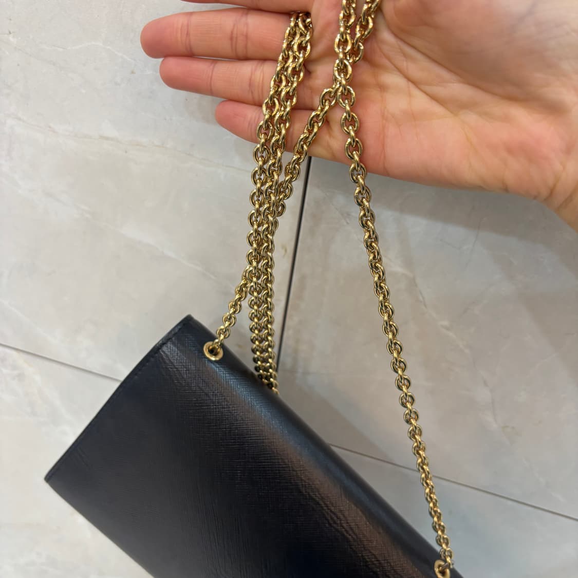 정품 페라가모 바라보우 지니 크로스백    상품이미지7