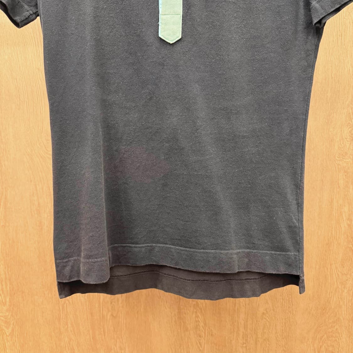 폴스미스 컬렉션 PK 반팔 티셔츠 배색 카라 버튼 디테일 블랙 상품이미지5