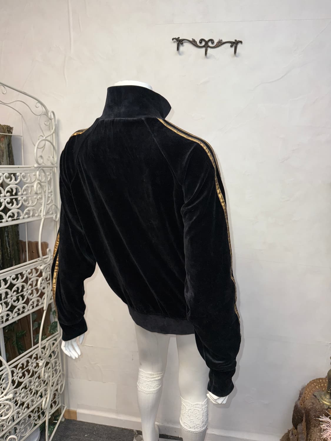 Adidas black gold velvet track setup 상품이미지10