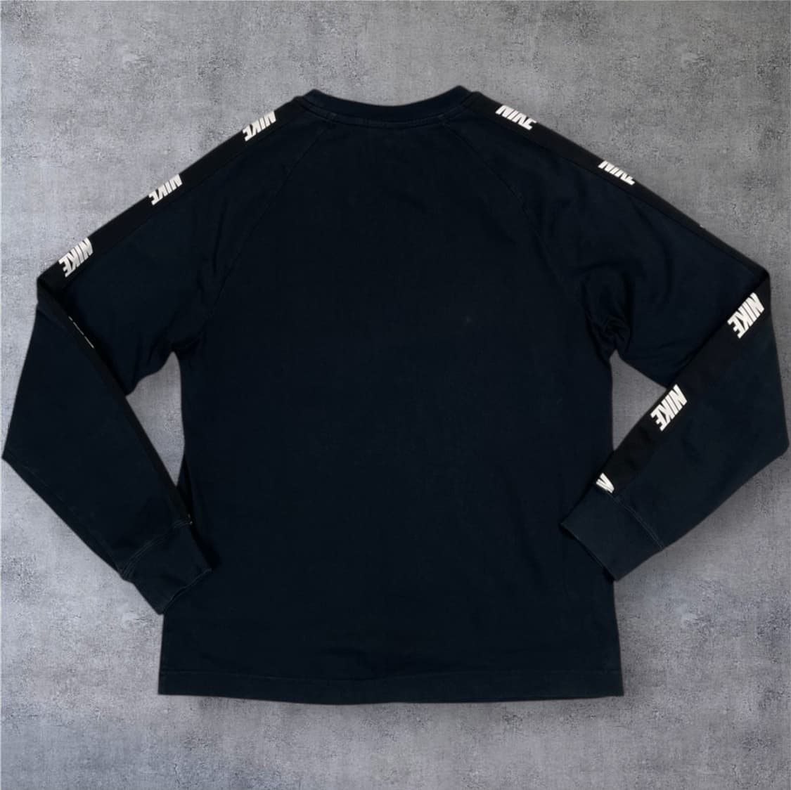 나이키 Nike 블랙 NSW 하이브리드 롱슬리브 긴팔티셔츠 M 상품이미지6