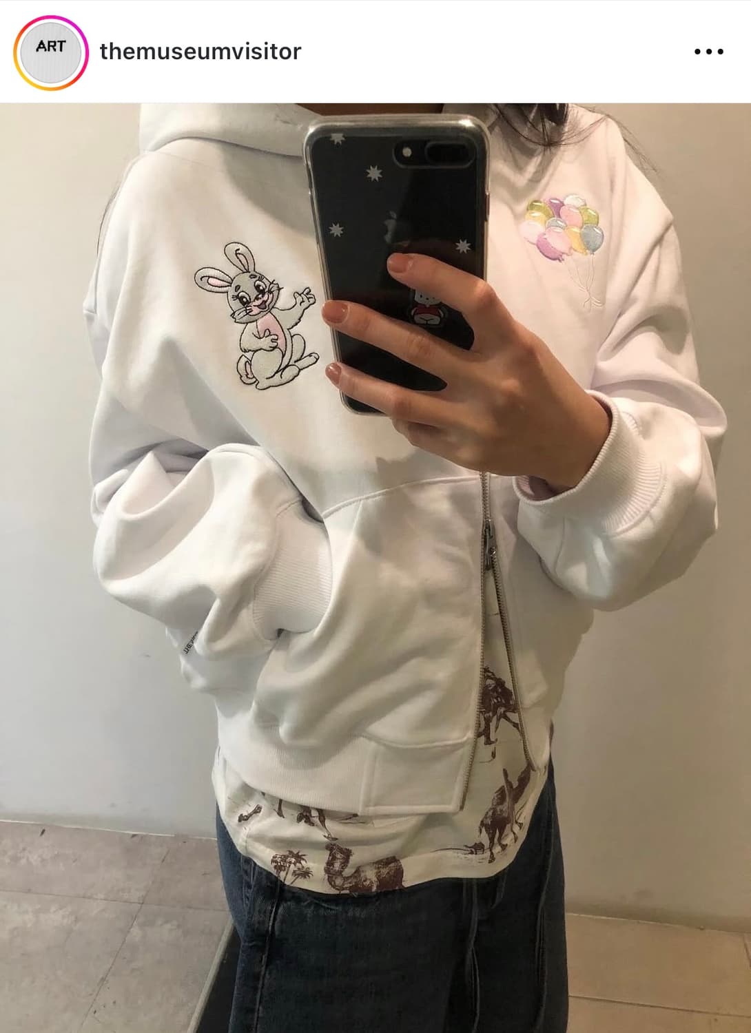 더뮤지엄비지터 RABBIT EMBROIDERY ZIPUP HOODIE 상품이미지4