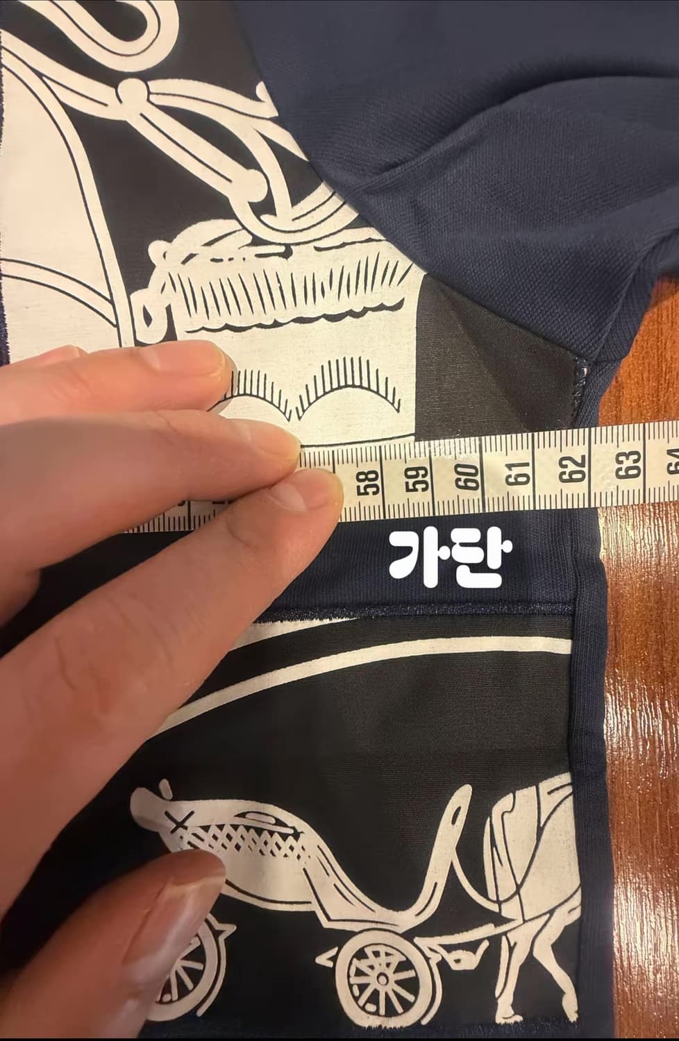 에르메스 네이비 반팔티 상품이미지3