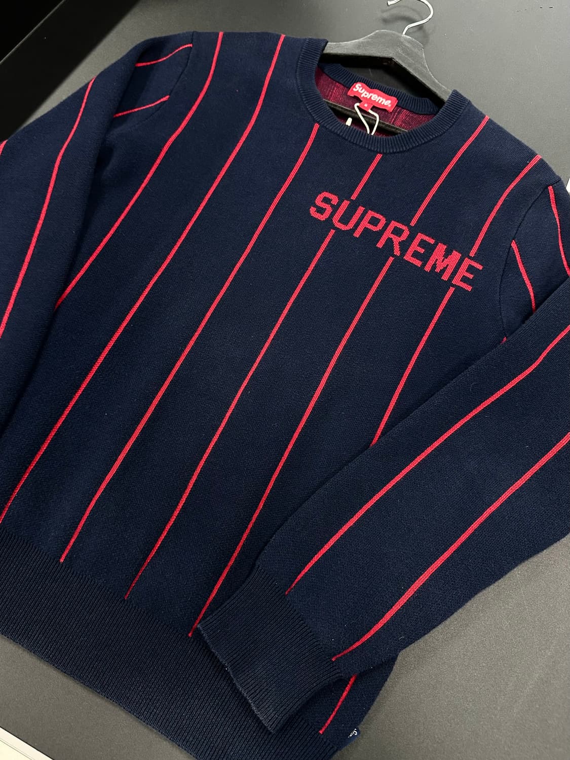 슈프림 13AW 크루넥 와이드 핀스트라이프 스웨터 상품이미지4
