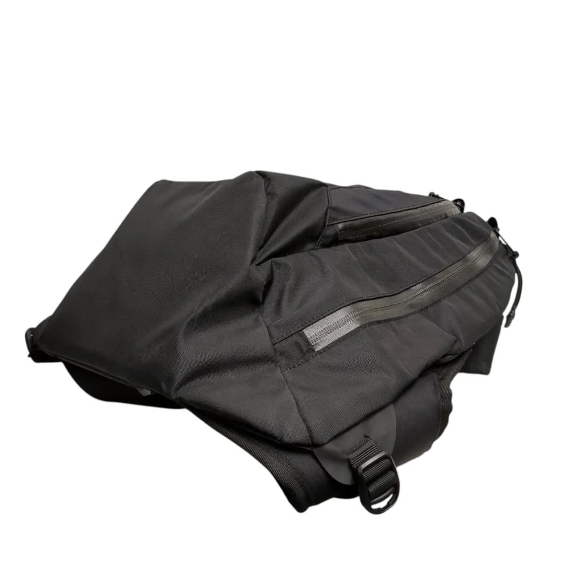 아크테릭스 퀴버 크로스바디 팩 블랙  상품이미지5