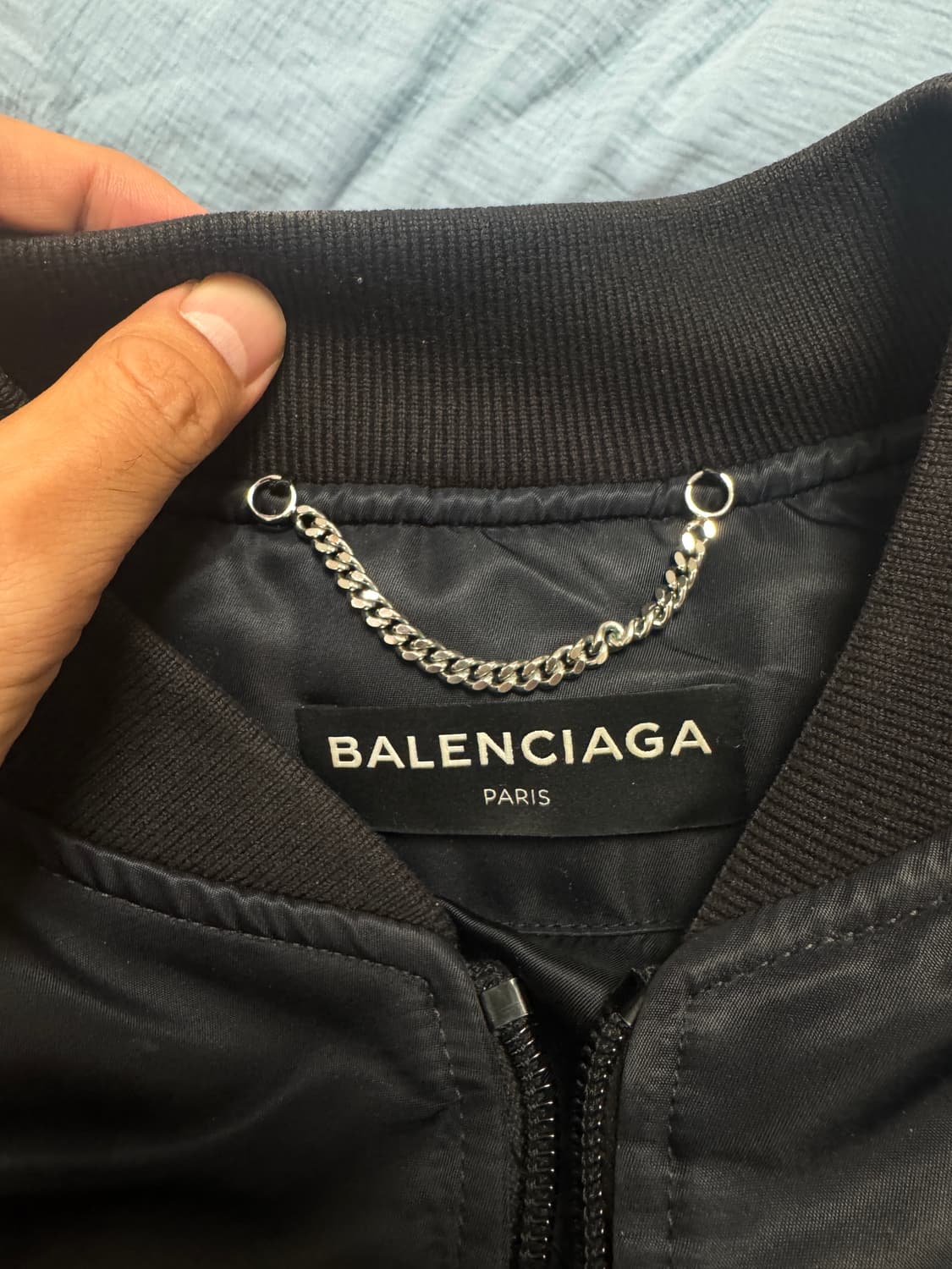 [54] 발렌시아가 17시즌 봄버 블랙 (로고X) 상품이미지5