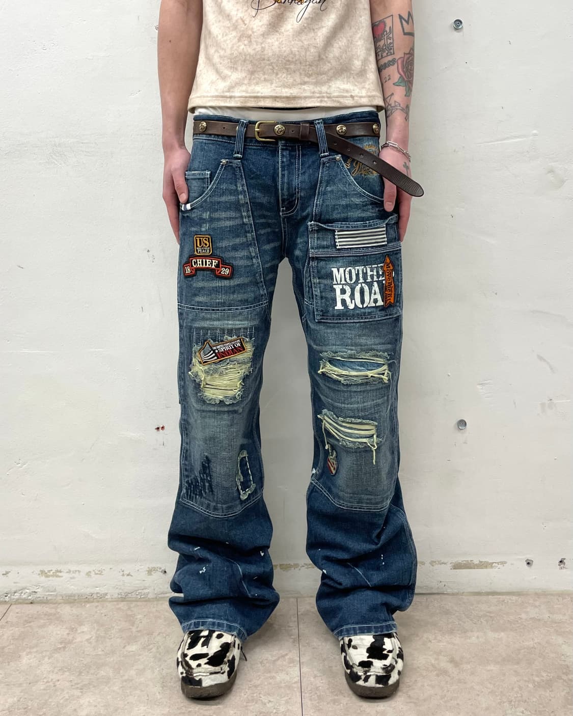 Patchwork Distressed Wappen Denim Pants 상품이미지1