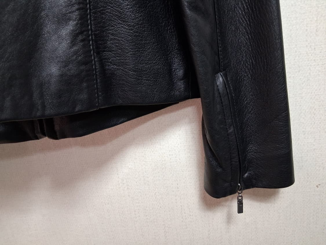 이탈리아 양가죽 여성  양가죽검정집업쟈켓 XS적당 44반 허리 25 26 상품이미지8