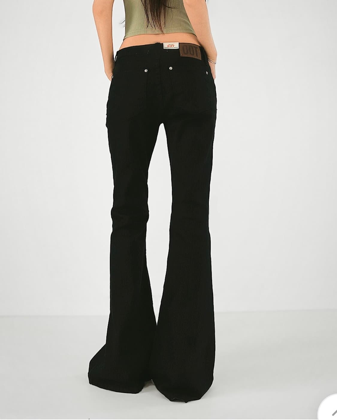ootj 시크윈 로우라이즈 블랙 부츠컷 팬츠 상품이미지1
