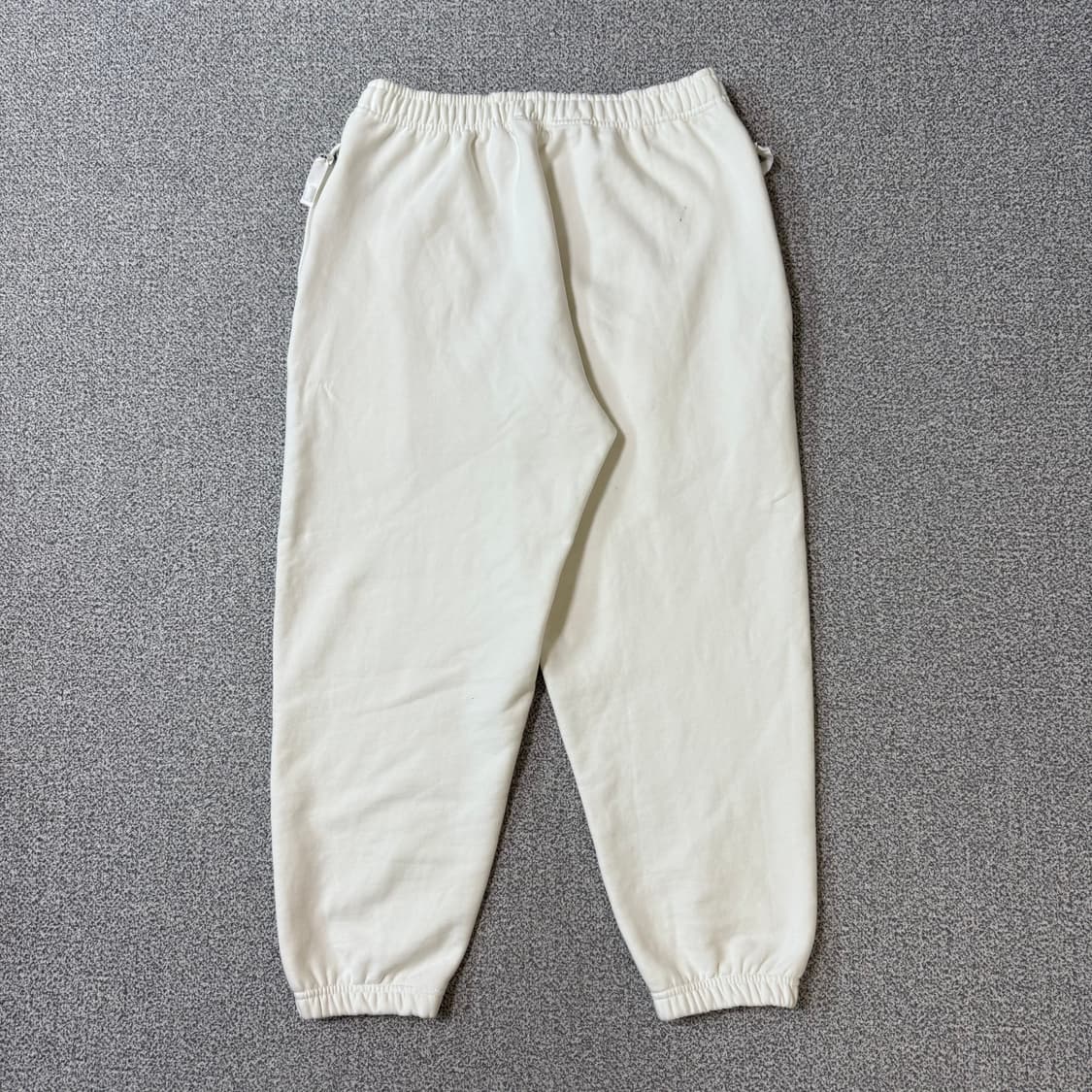 [정가 15만원] 나이키 솔로 스우시 조거 팬츠 L 상품이미지2