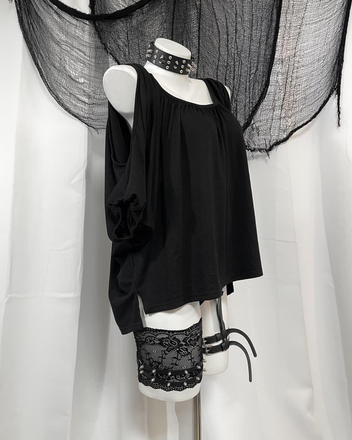 black detail t-shirt 상품이미지1