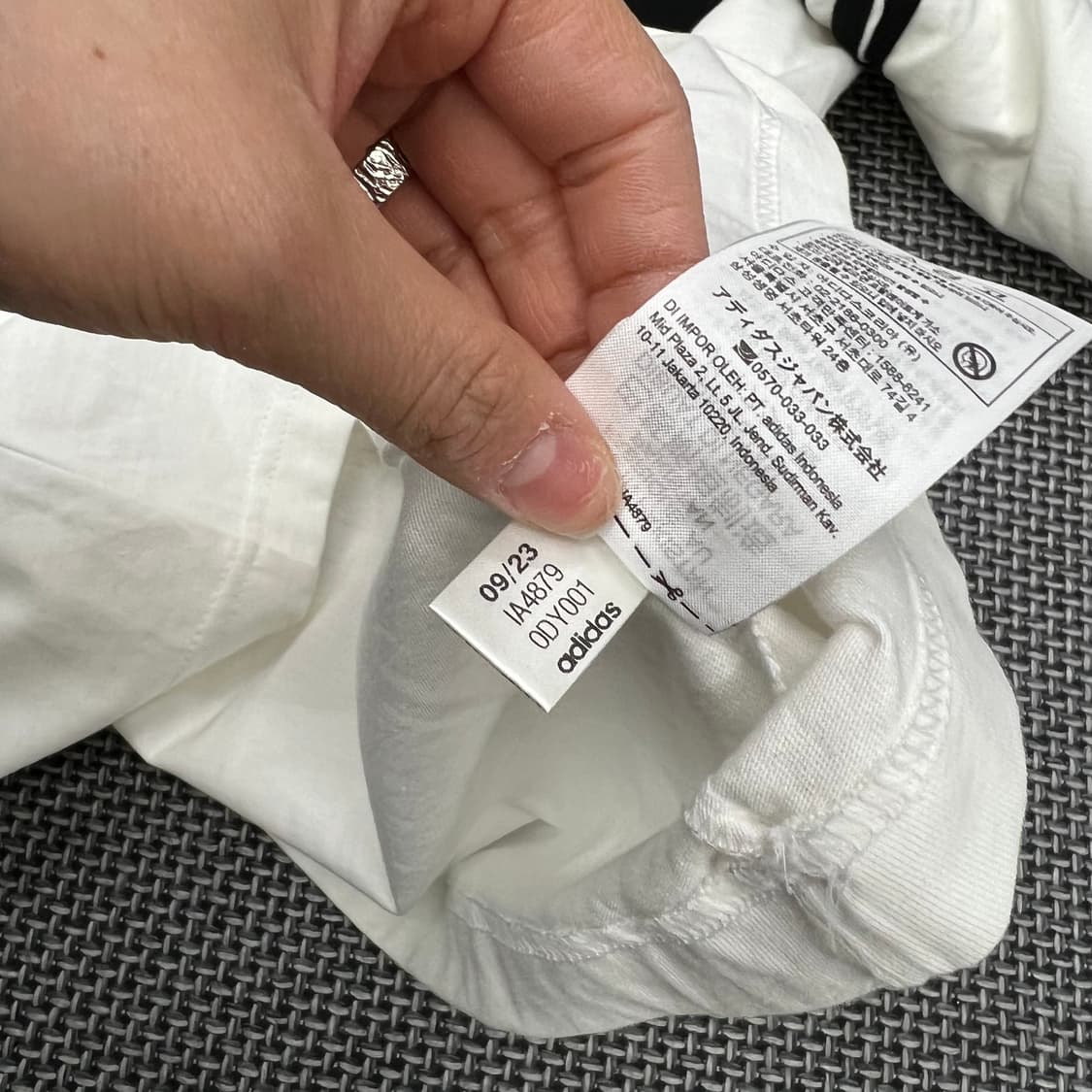 아디다스 흰검 롱슬리브 상품이미지4