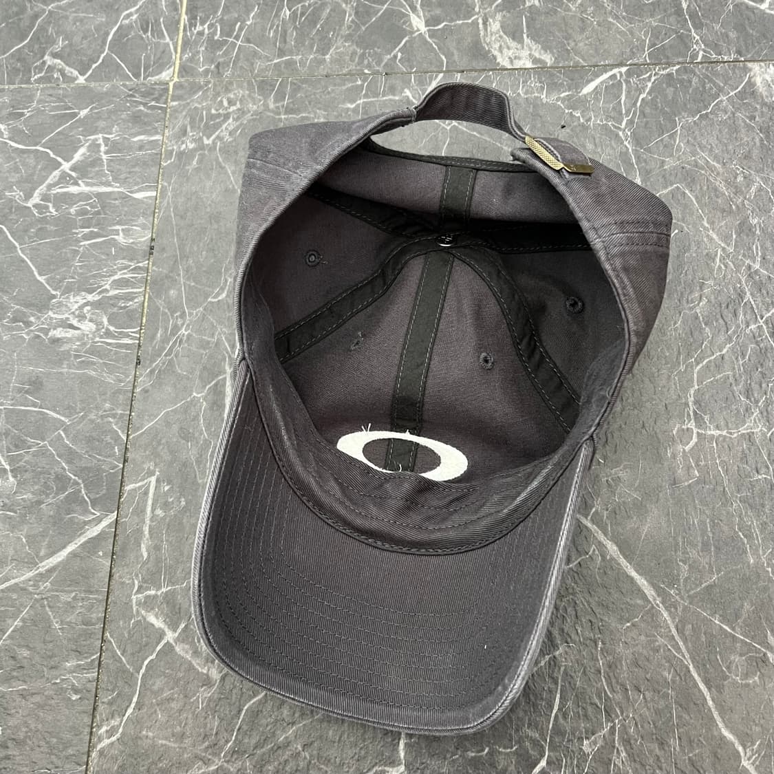 오클리 리믹스 대드 햇 블랙아웃 상품이미지5