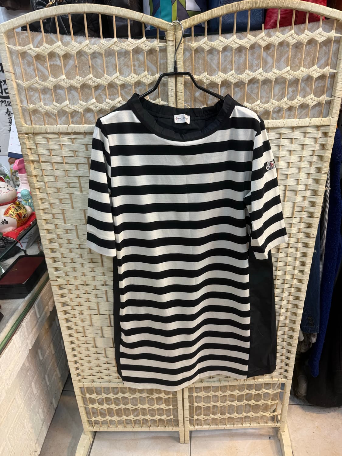 66 정품 몽클레어 원피스 팝니다 상품이미지1