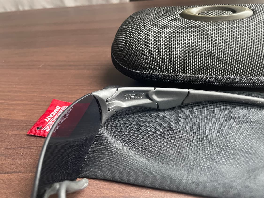 오클리 두카티 제로 한정판 선글라스 상품이미지6