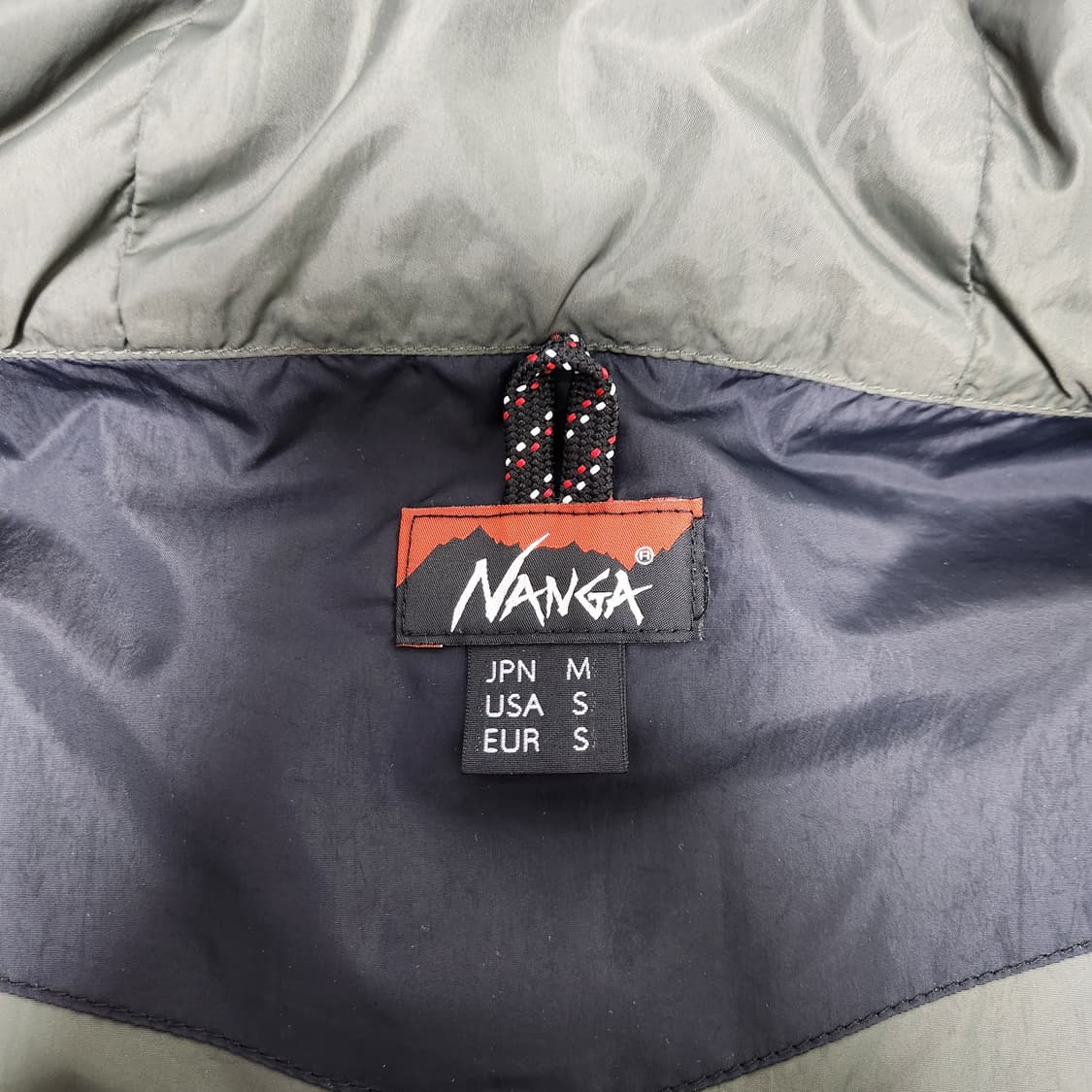 난가 라이트웨이트 플레이랜드 다운 자켓 블랙 상품이미지4