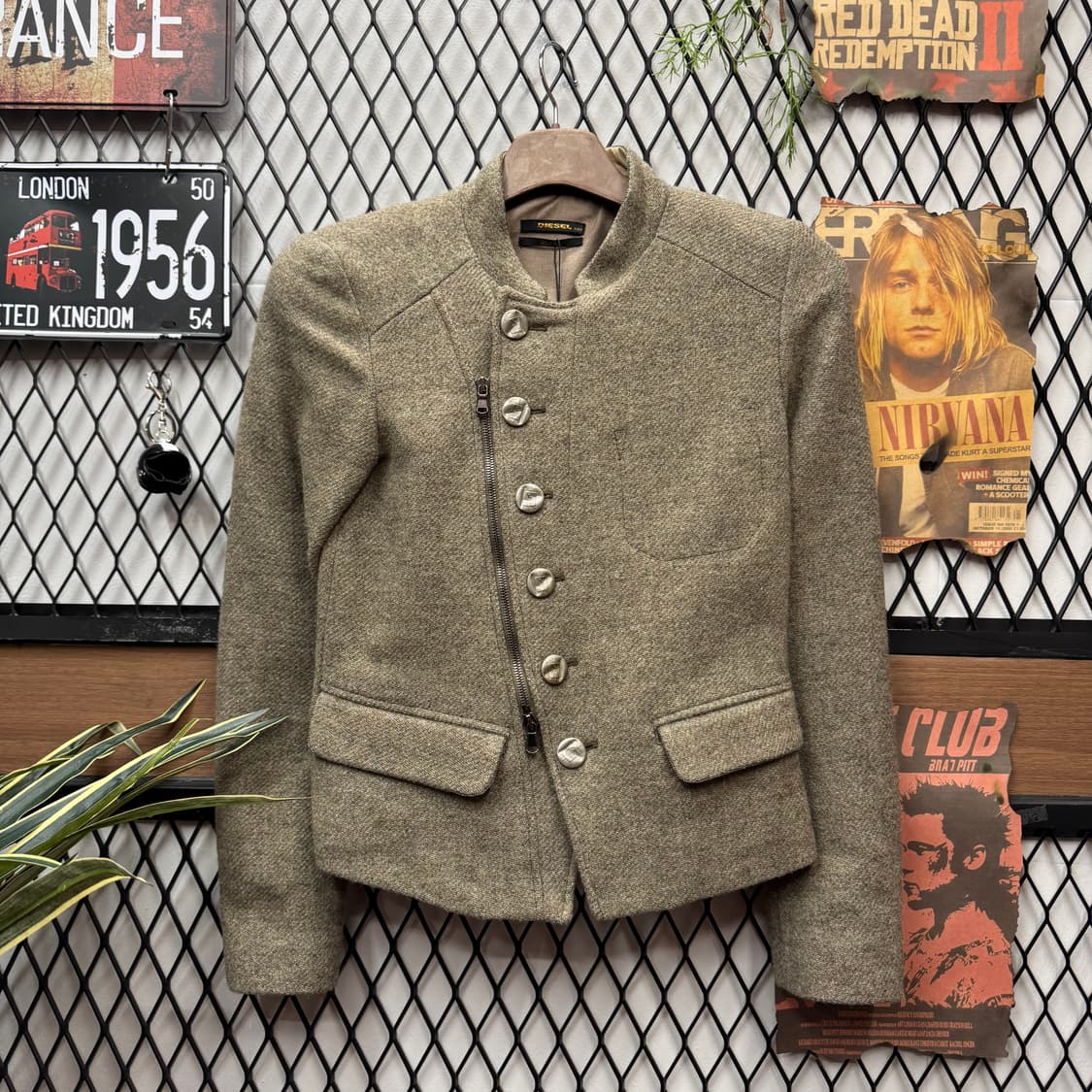 디젤 블랙 골드 울 밀리터리 숏 자켓 언밸런스 지퍼 디테일 베이지 상품이미지1