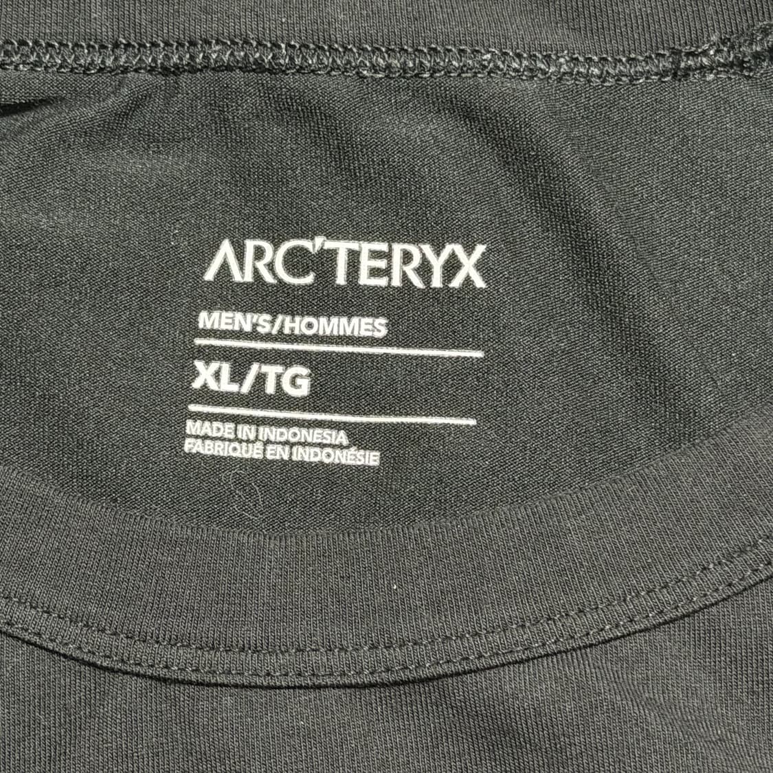 XL 아크테릭스 캡티브 아크로포스트로피 워드 반팔티 상품이미지4