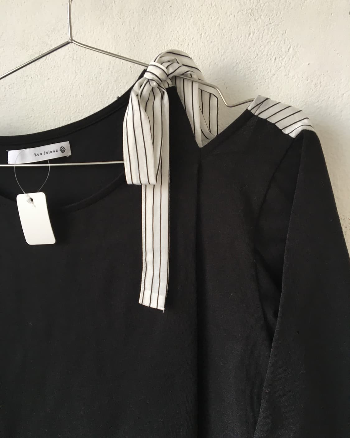 Ribbon cut off wrap point top 상품이미지5