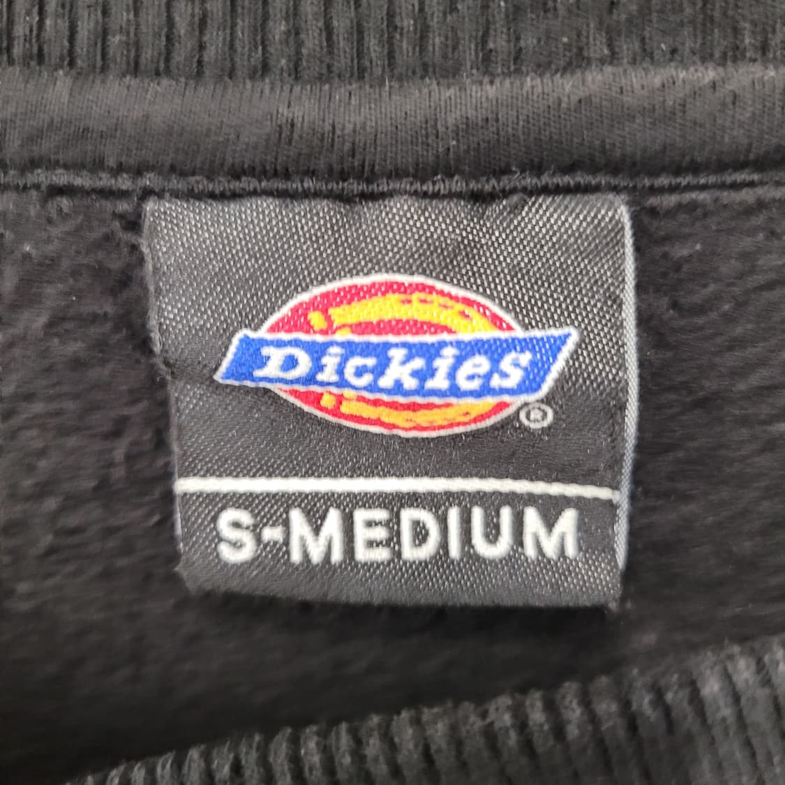 Dickes 디키즈 로고 맨투맨 블랙 상품이미지4