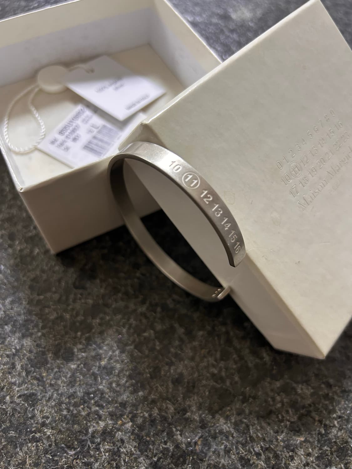 마르지엘라 실버 넘버링 팔찌 상품이미지1