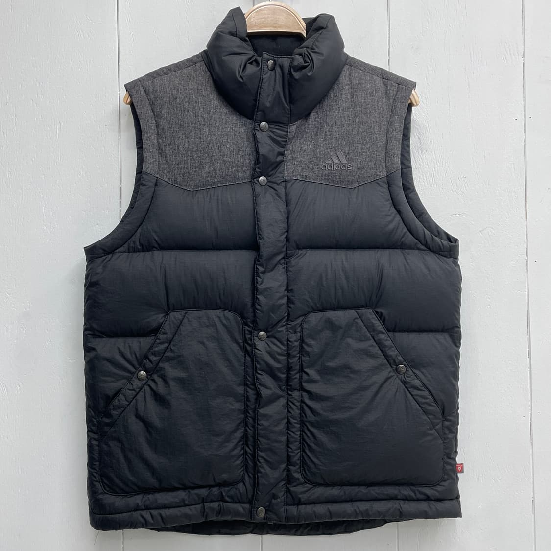 adidas HT CH HIKING V 패딩 베스트 상품이미지2