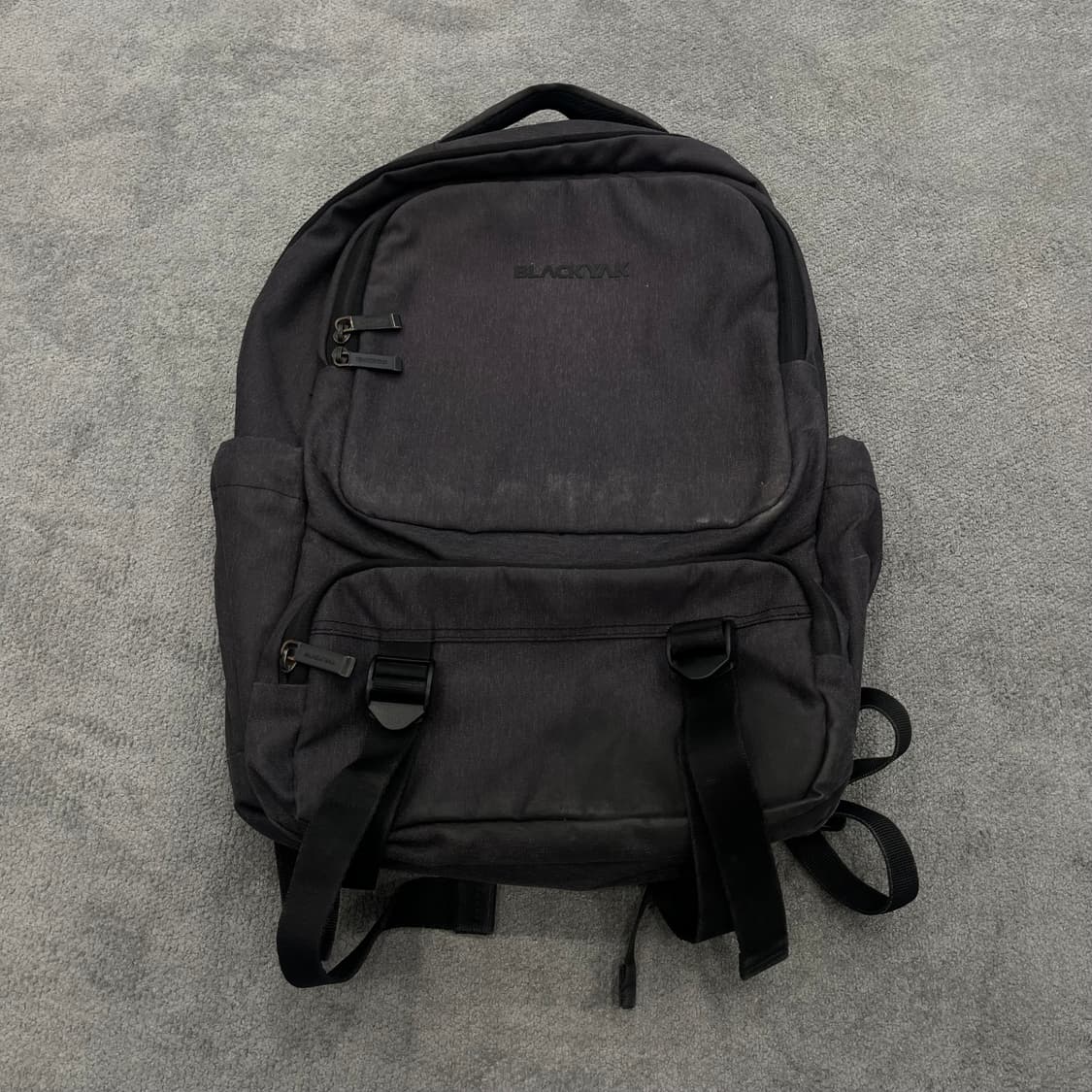 블랙야크 차콜 백팩 상품이미지1