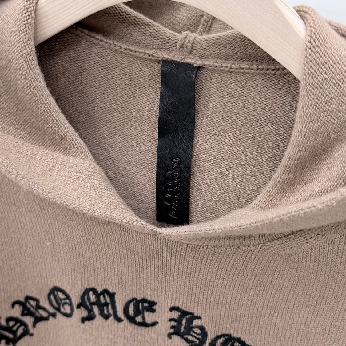 [S+급/L] 25SS 크롬하츠 세메터리 패치 캐시미어 후드티 상품이미지8