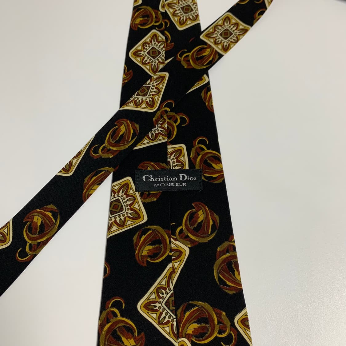 크리스찬 디올(Dior) 블랙 기하학적패턴 명품넥타이 100실크 A+ 상품이미지5
