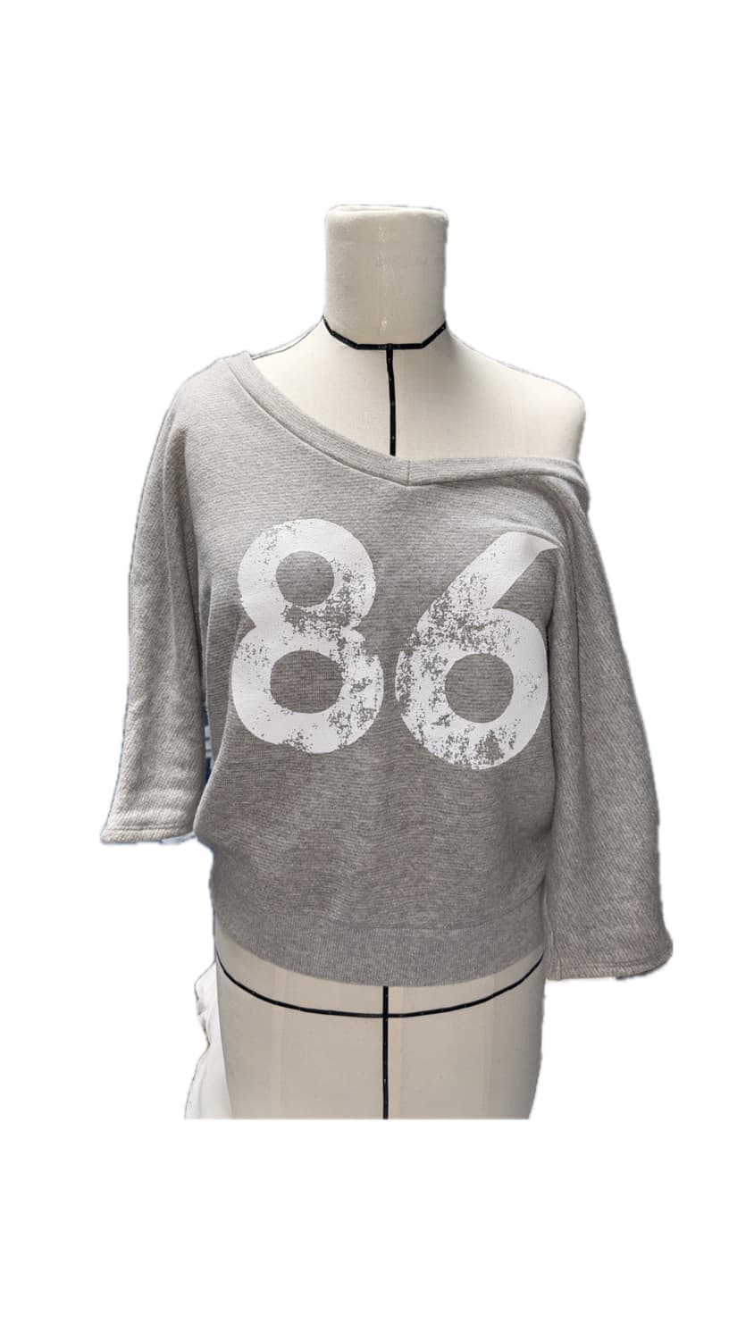 브이넥 오프숄더 티셔츠 상품이미지1