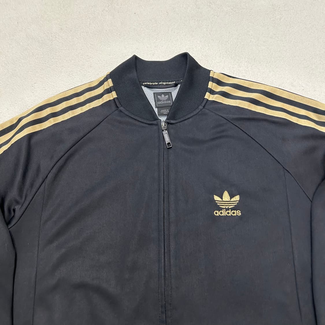 Adidas black & gold Superstar jersey 상품이미지5