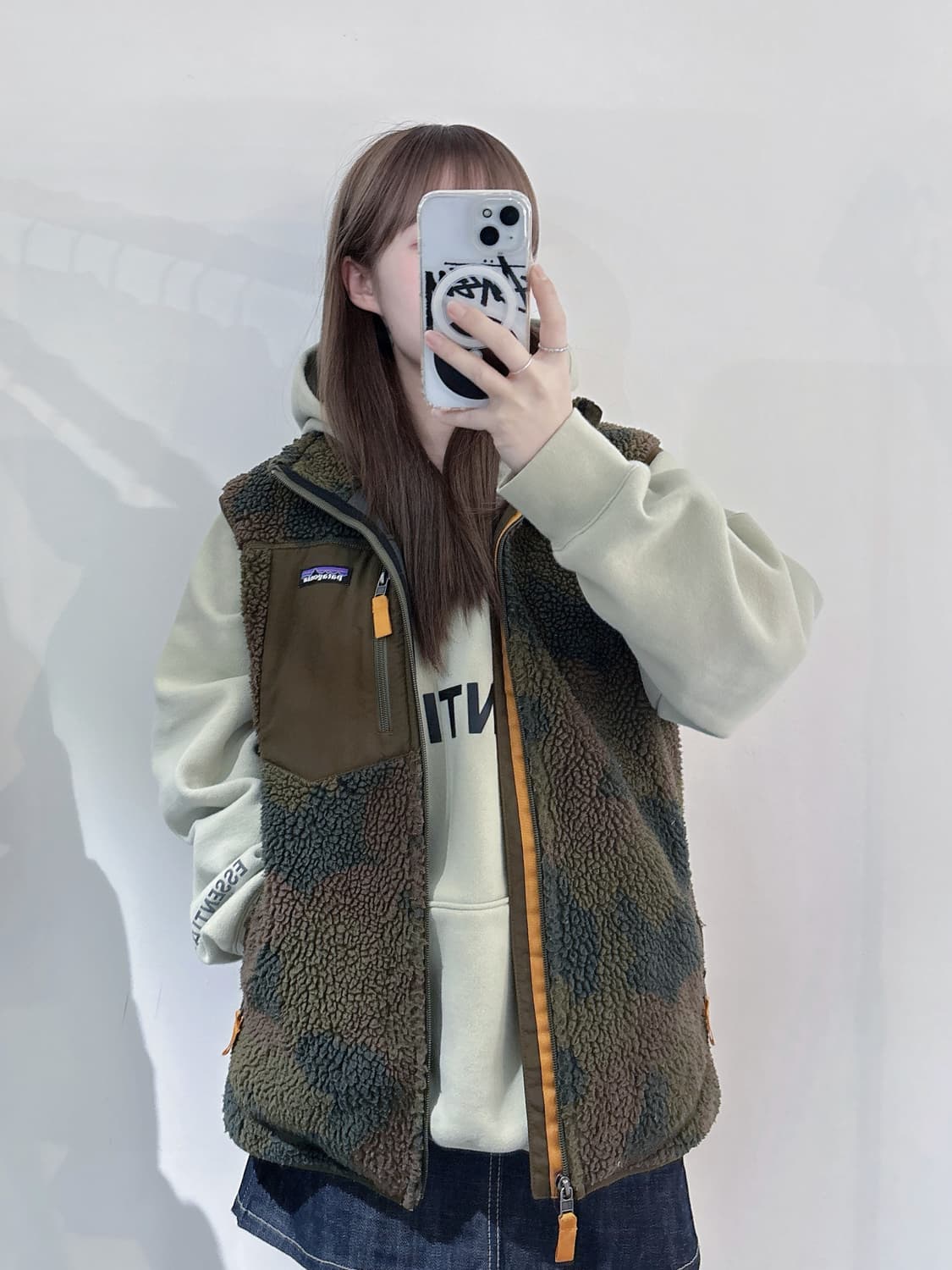 파타고니아 클래식 레트로X 밀리터리 후리스 조끼 상품이미지3