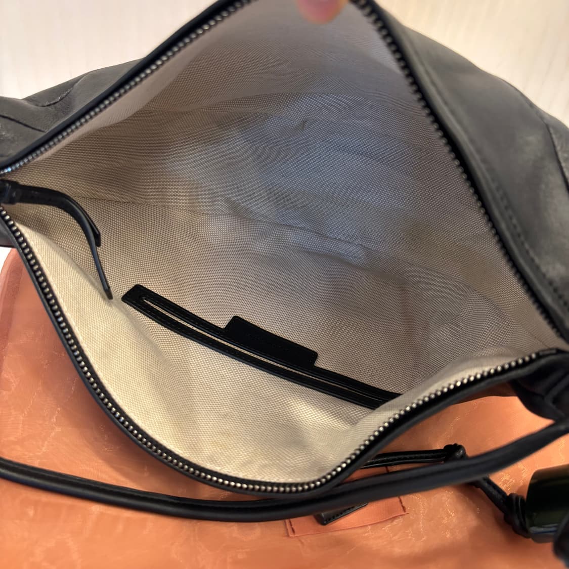 정품 아카이브앱크 양가죽 플링백     상품이미지9