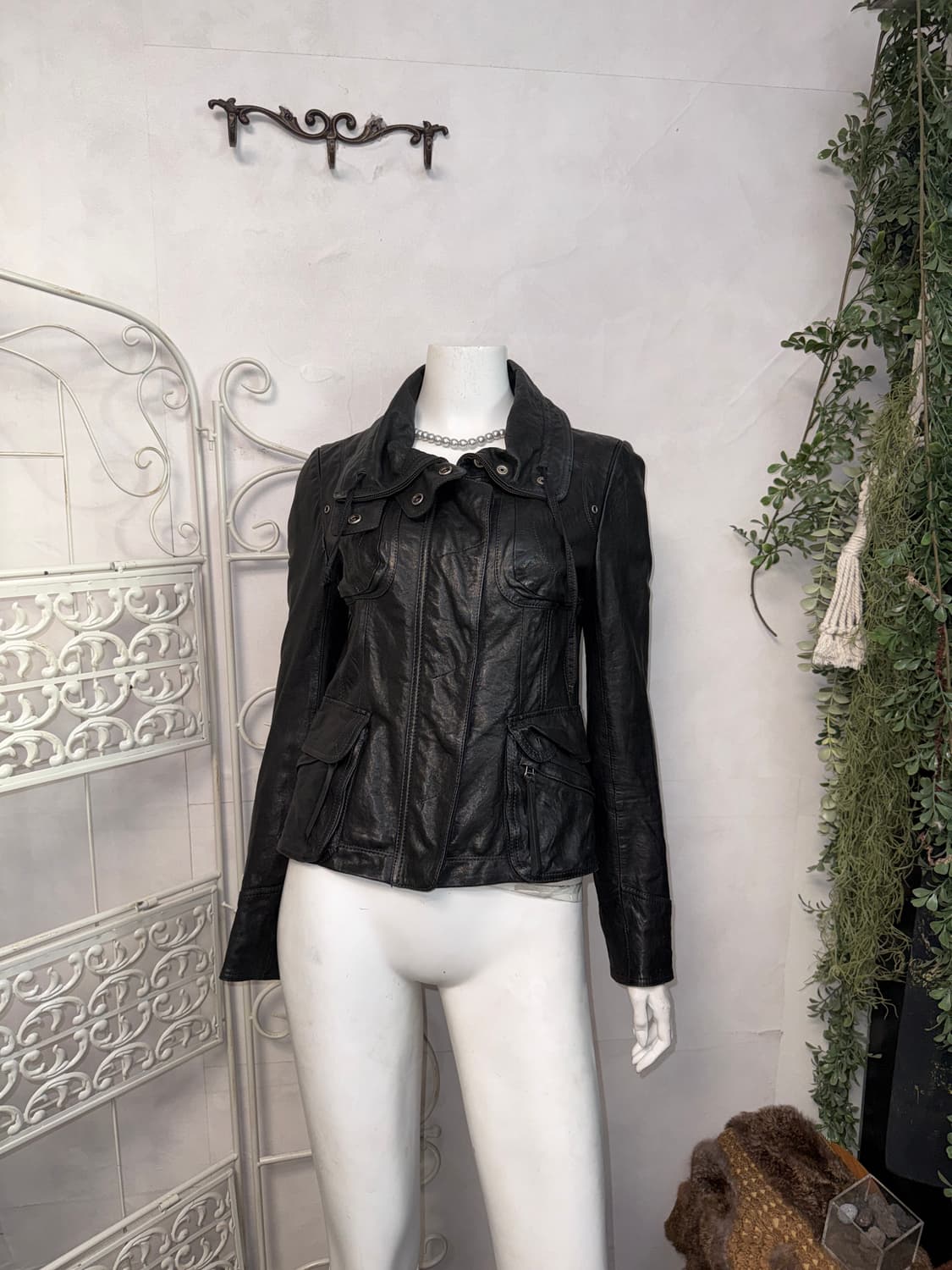 Black lamb skin high neck back buckle jk 상품이미지7