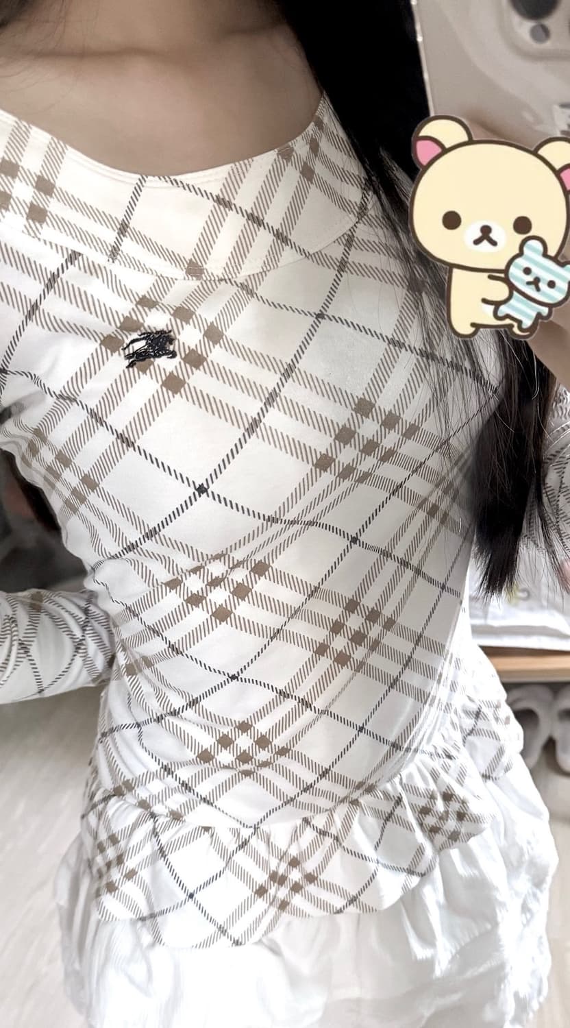 버버리 블루라벨 빈티지 체크 라떼 롱슬리브 상품이미지2