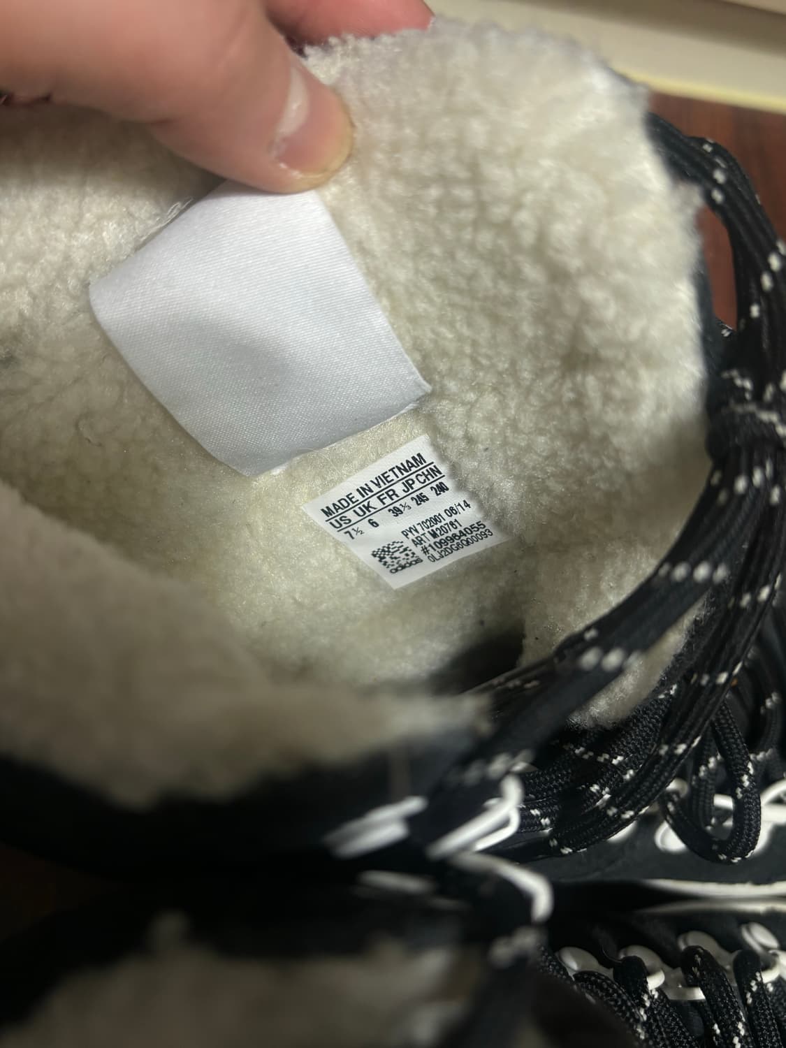 아디다스 블랙 하이넥 퍼 허니힐 운동화 245 상품이미지7