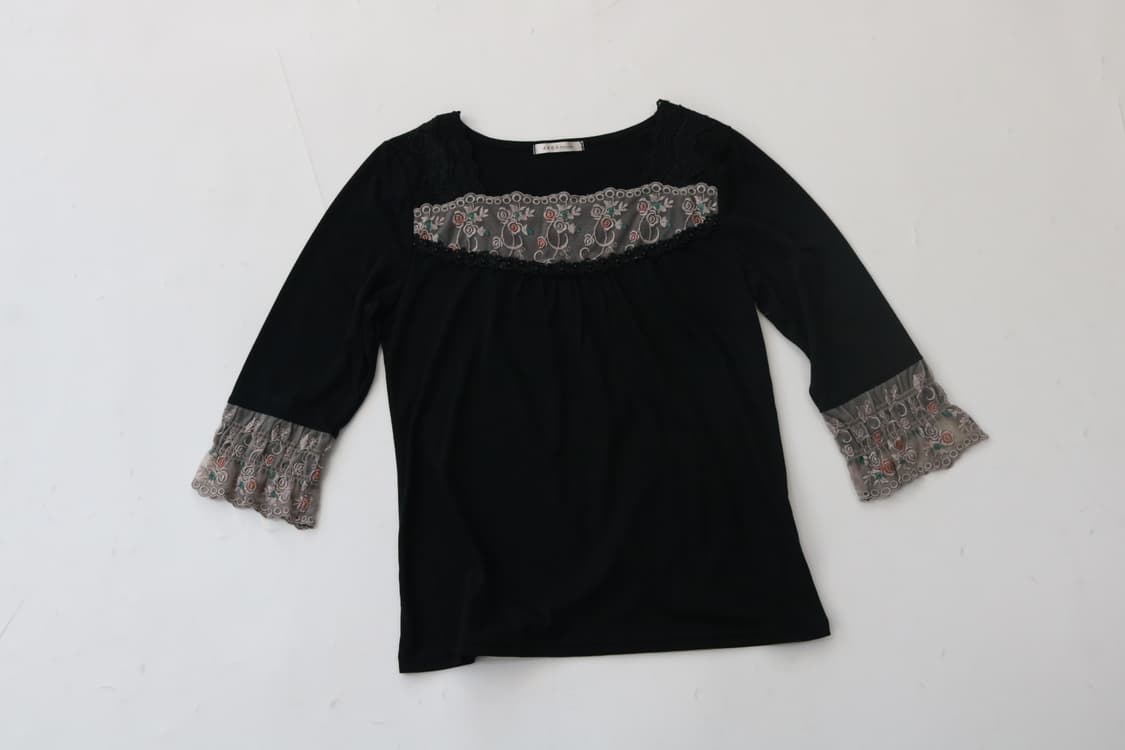 axes femme 엑세스 팜 빈티지 로즈 자수 레이스 프릴 티셔츠 M 상품이미지2