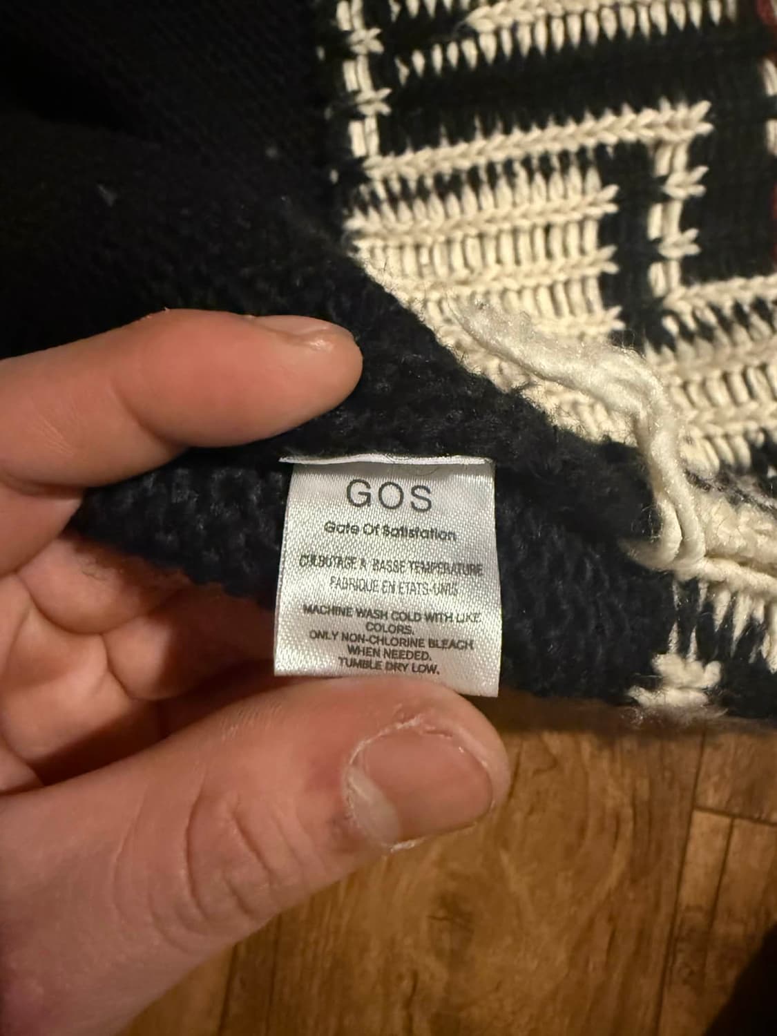 Sweater with Native American patterns 상품이미지5