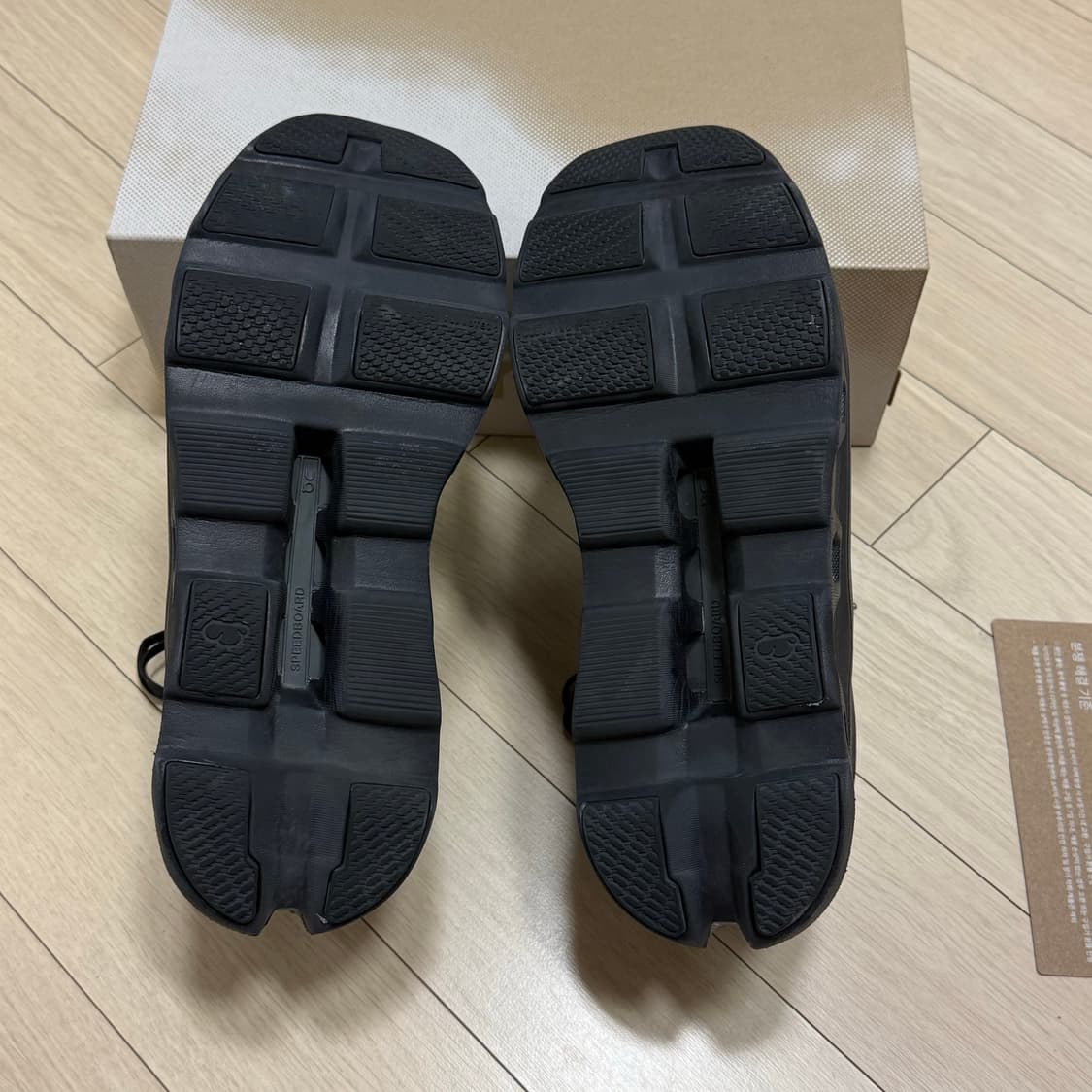 (275) 온 러닝 클라우드 몬스터 보이드 블랙 상품이미지7
