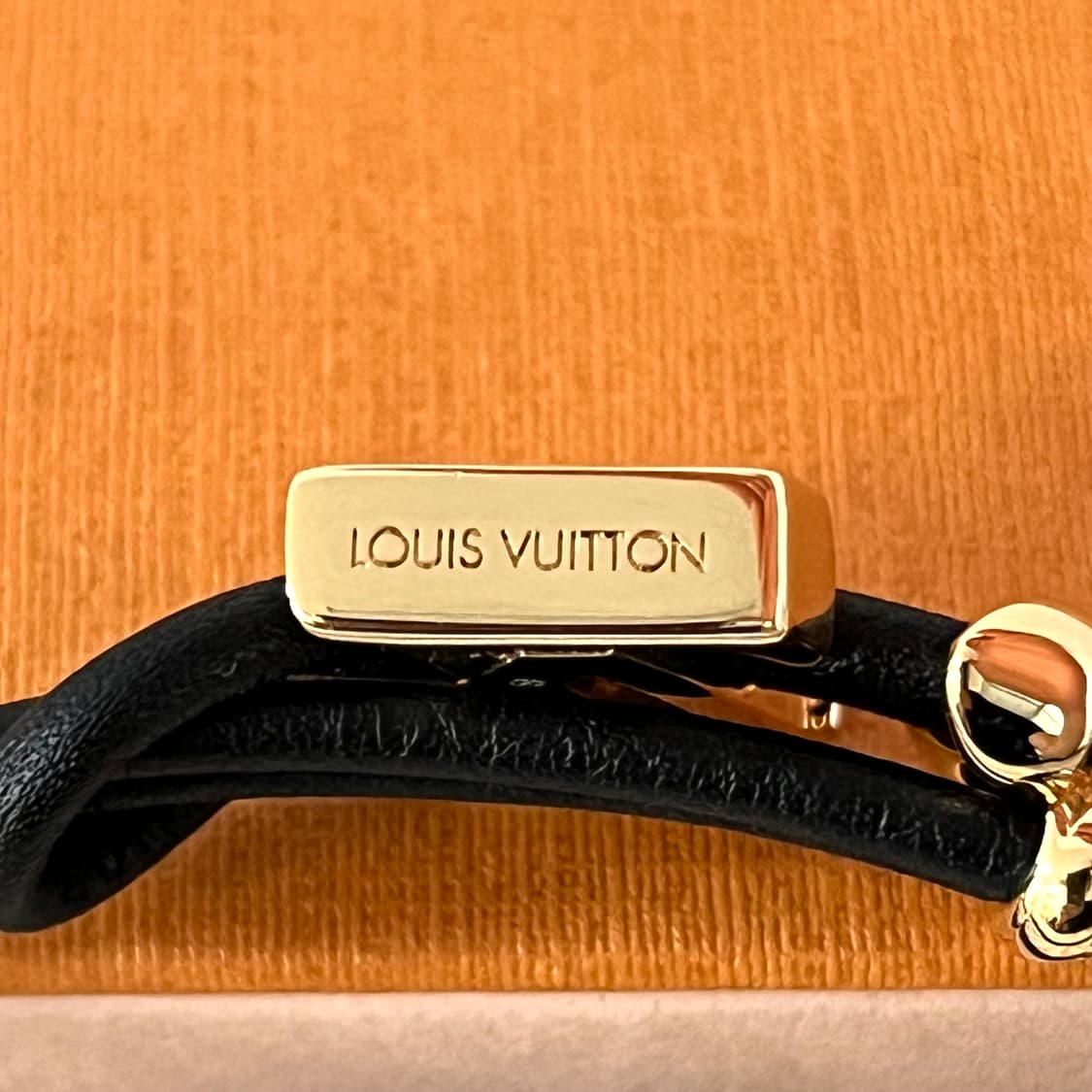 [S+급/풀박스] 루이비통 LV 블룸 팔찌 M8142Z 상품이미지4