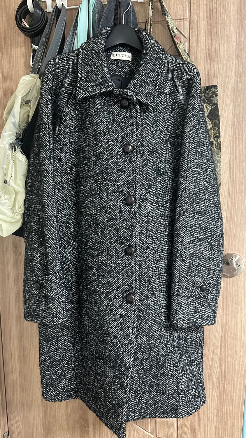 샵레터 LETTER 알파카 헤링본 코트 상품이미지3