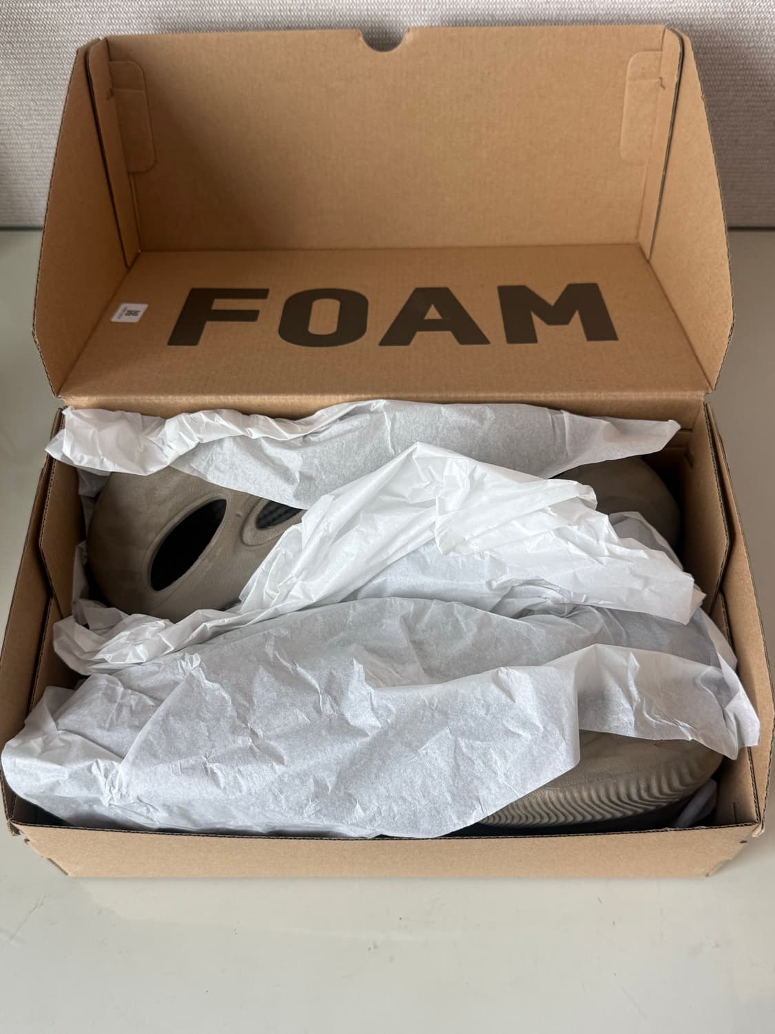 아디다스 이지 폼러너 스톤세이지 275 상품이미지4