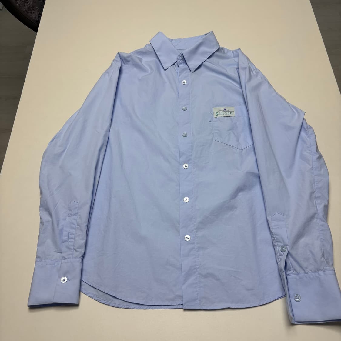 시눈 Classic Cotton Shirt (Light Blue) 상품이미지2