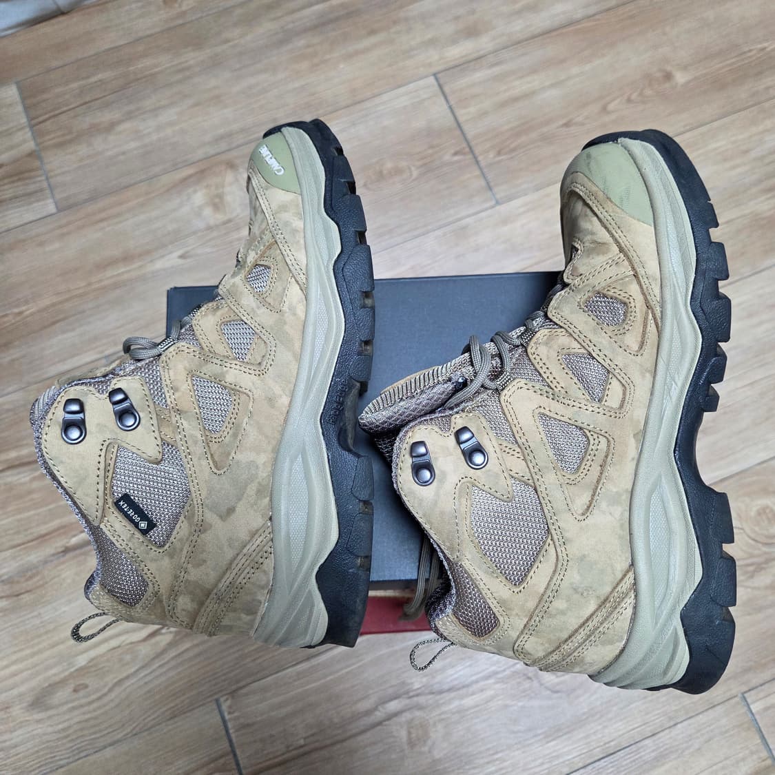 255 캠프라인 산티아고 카모 / 등산화 무신사 한정판 릿지엣지 상품이미지5